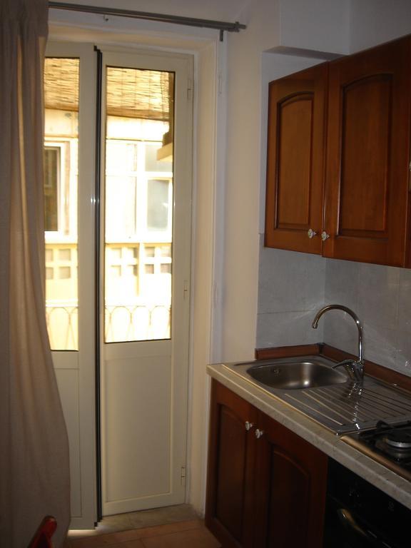 Bed & Breakfast Flavia 84 Rom Rum bild